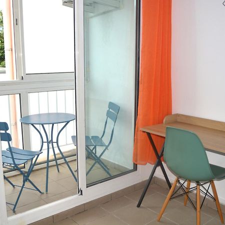 Comme Chez Soi - Studio Tout Equipe - By Sister Home Saint-Denis Esterno foto