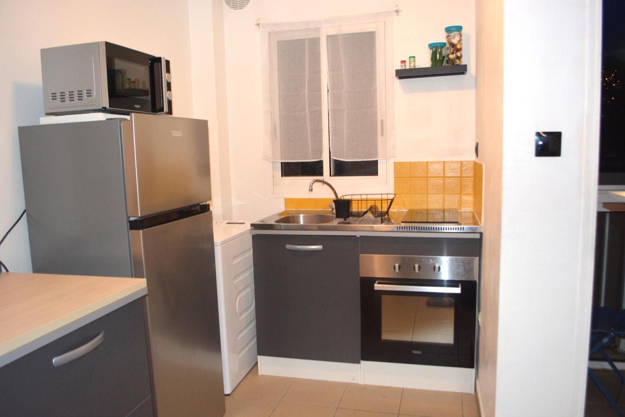 Comme Chez Soi - Studio Tout Equipe - By Sister Home Saint-Denis Esterno foto
